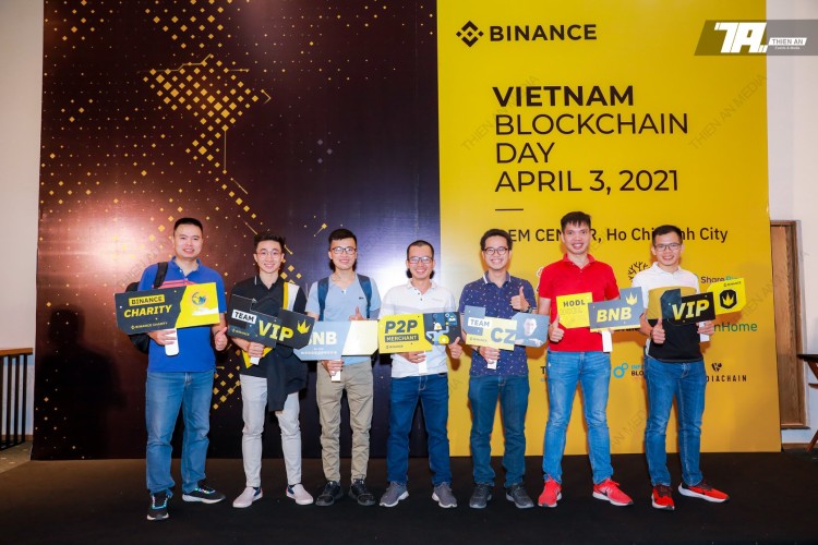 Binance - Vietnam Blockchain Day 2021
