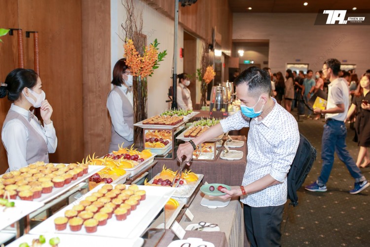 Binance - Vietnam Blockchain Day 2021