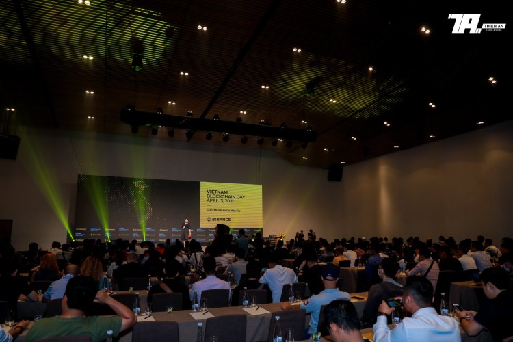 Binance - Vietnam Blockchain Day 2021