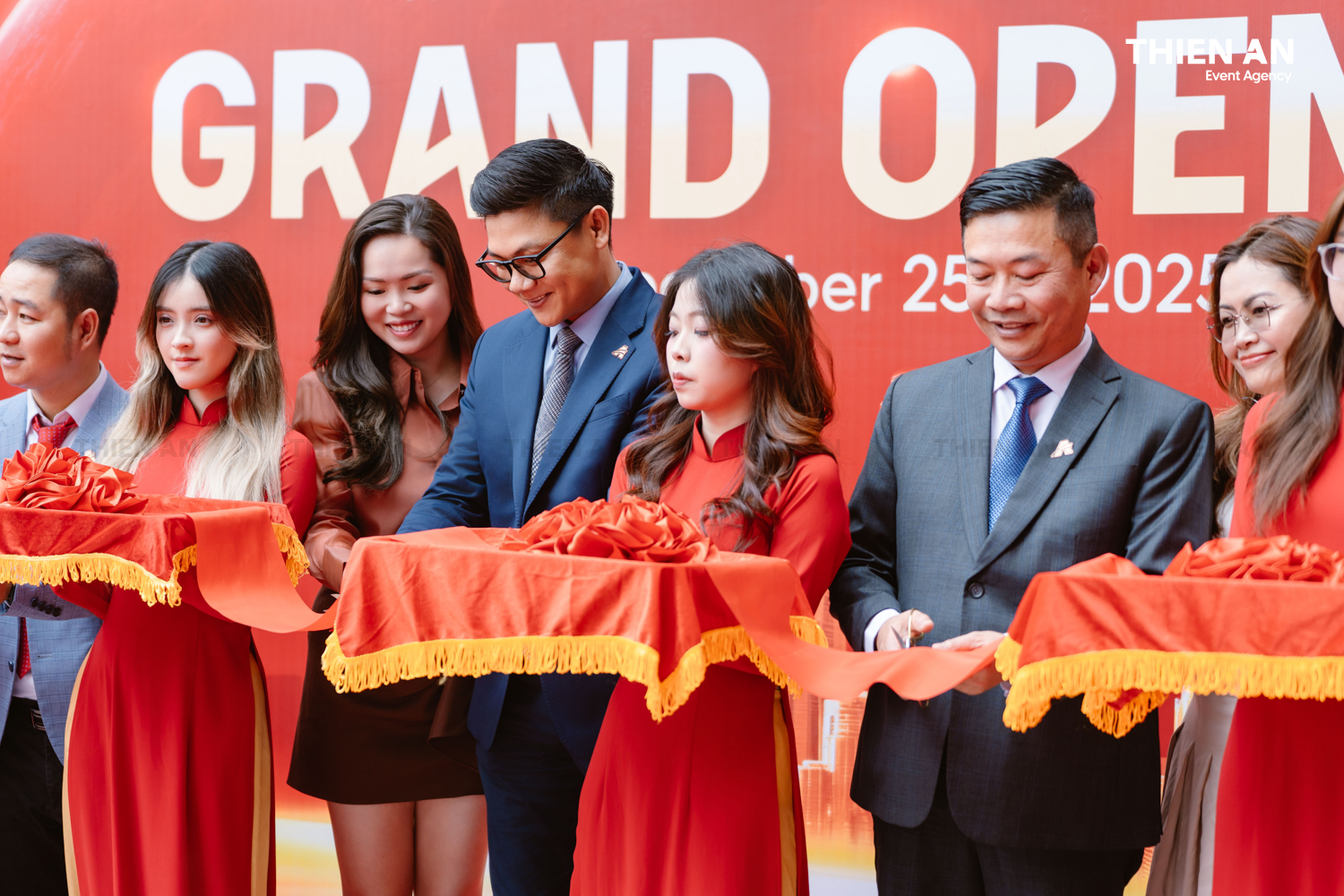 Grand Opening MAC USA ONE | Dấu Mốc Cho Hành Trình Mới