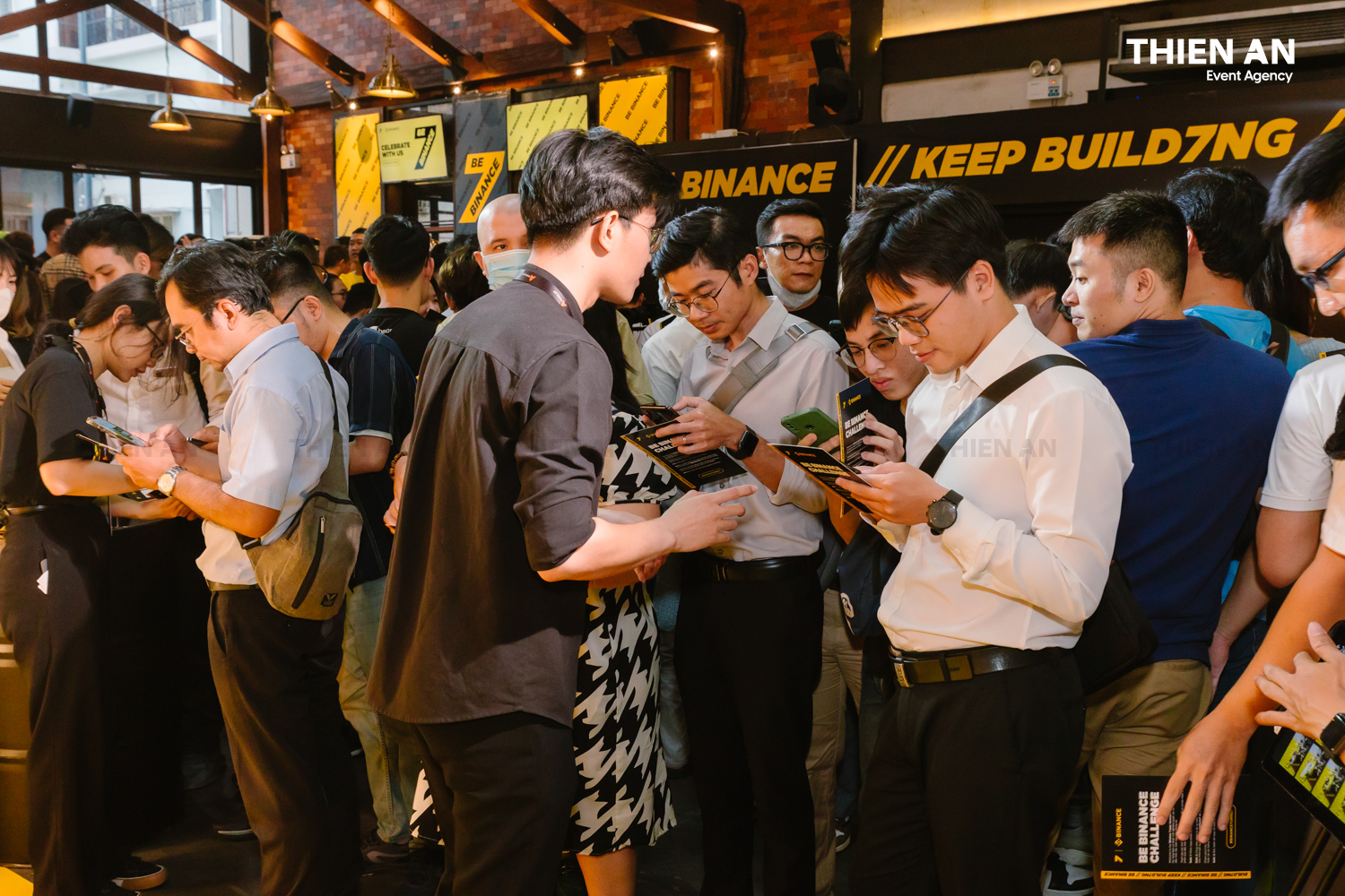 Binance 7th Anniversary - Binanceturns7