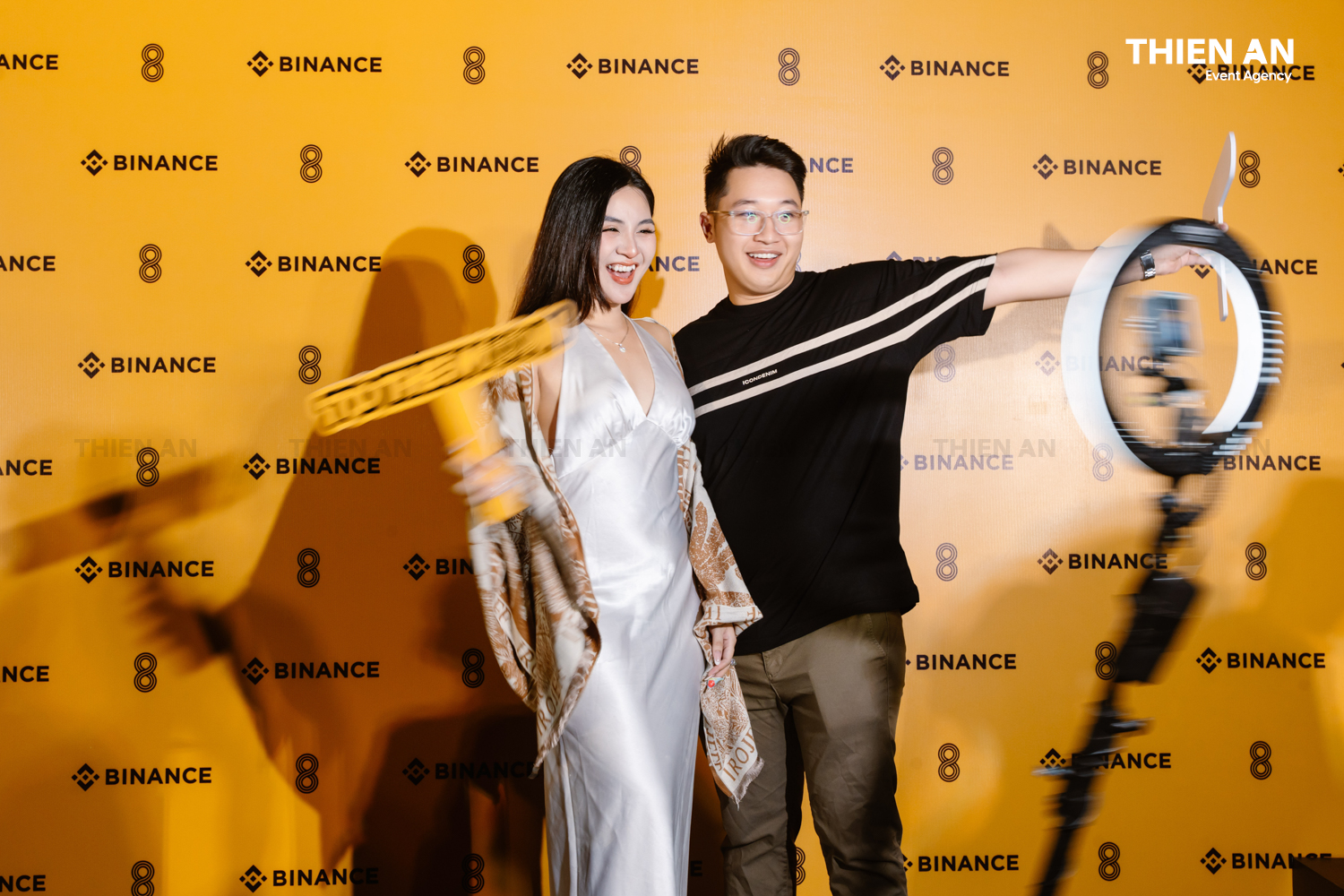 BINANCETURNS8 - INFINITY GLOW CELEBRATION