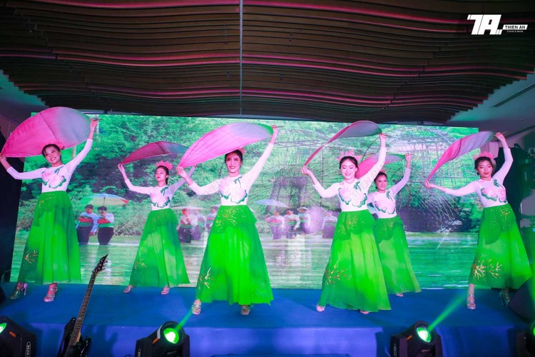 Lễ Kỷ Niệm 4 Năm Thành Lập Eras Group