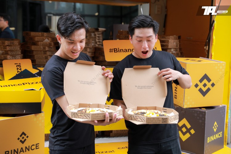 Chuỗi Sự Kiện Toàn Cầu Bitcoin Pizza Day With Binance