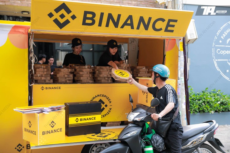 Chuỗi Sự Kiện Toàn Cầu Bitcoin Pizza Day With Binance