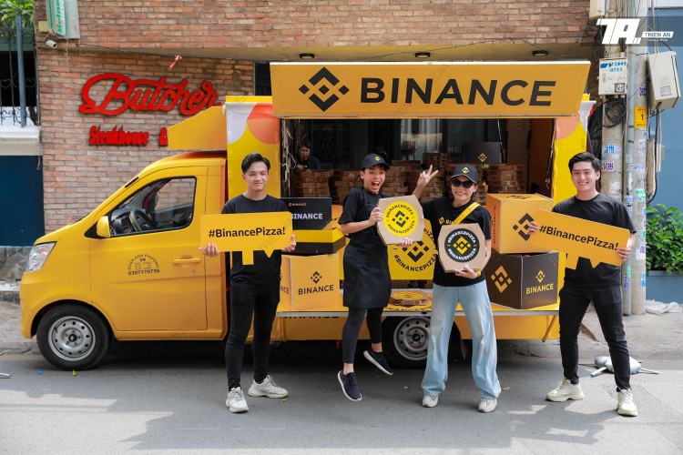 Chuỗi Sự Kiện Toàn Cầu Bitcoin Pizza Day With Binance