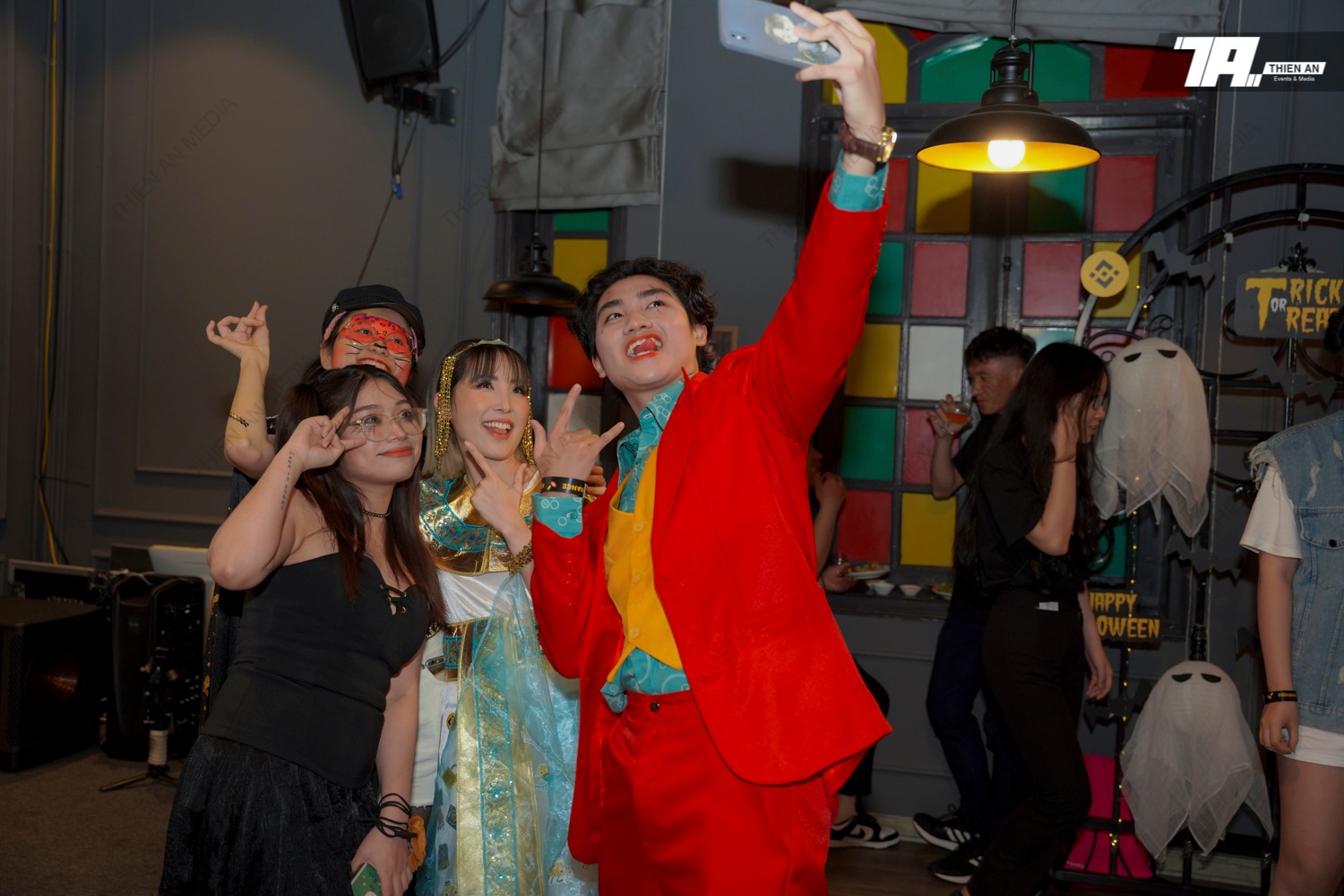 Halloween Meetup - Binance