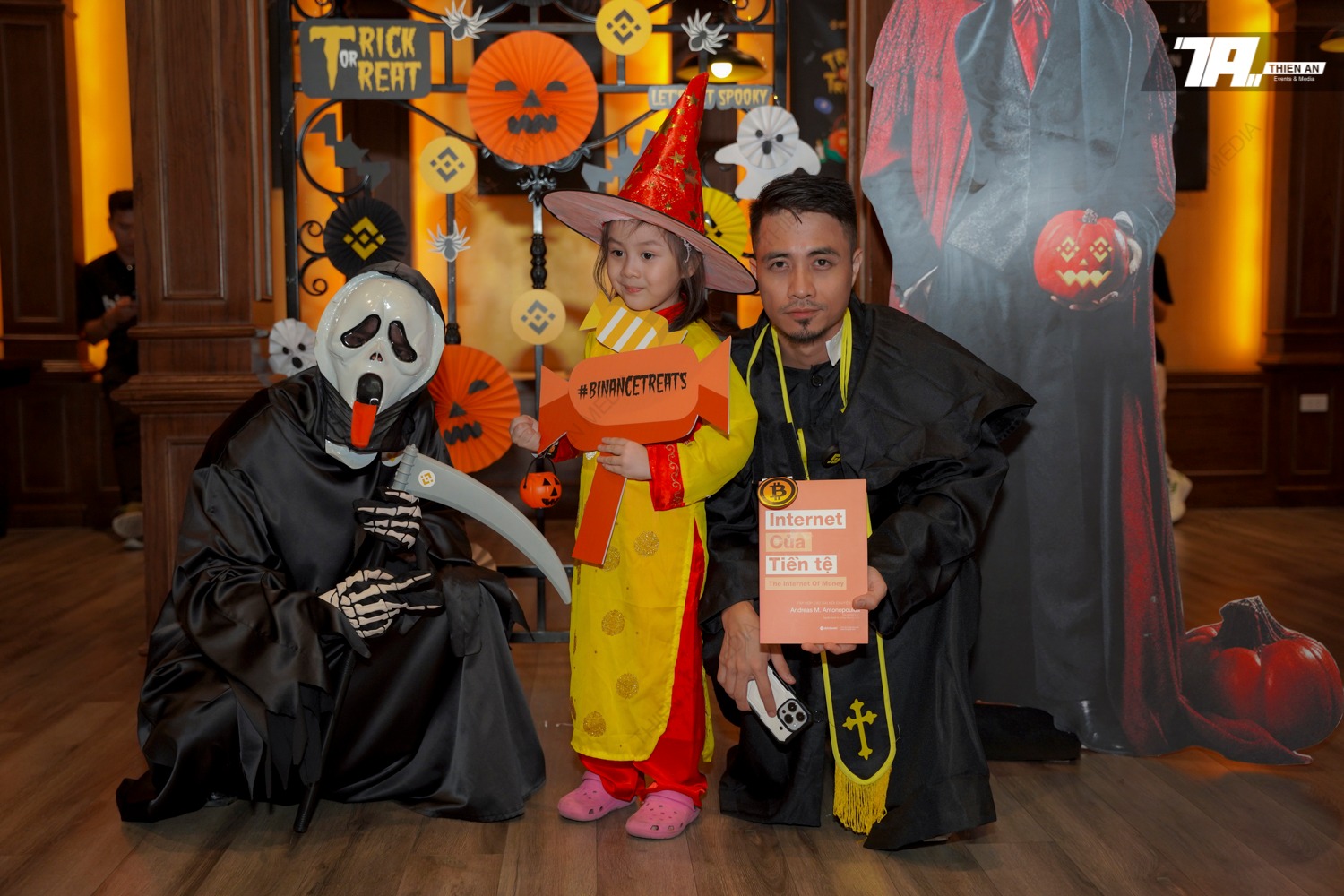 Halloween Meetup - Binance