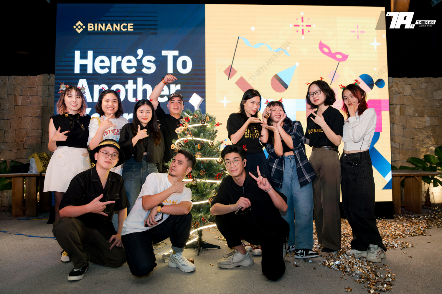 BINANCE VIET NAM - XMAS 2023