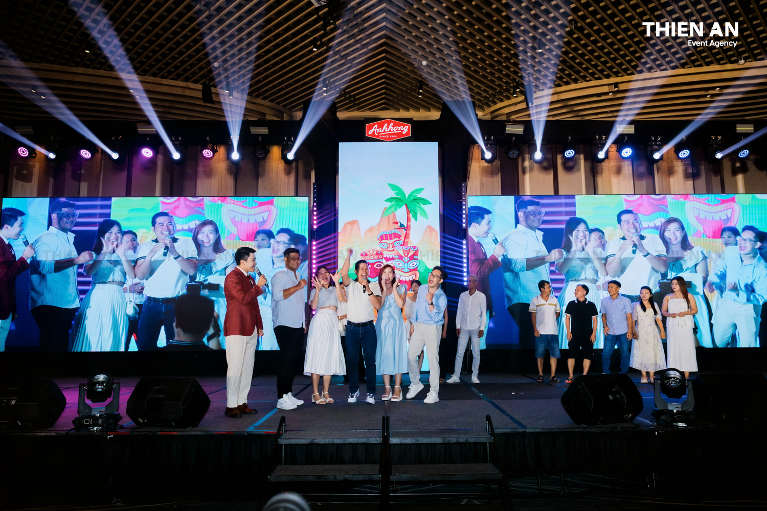 COMPANY TRIP ÁNH HỒNG FOOD GALA NIGHT: EM XINH SAY HI - ANH TRAI SAY FLY