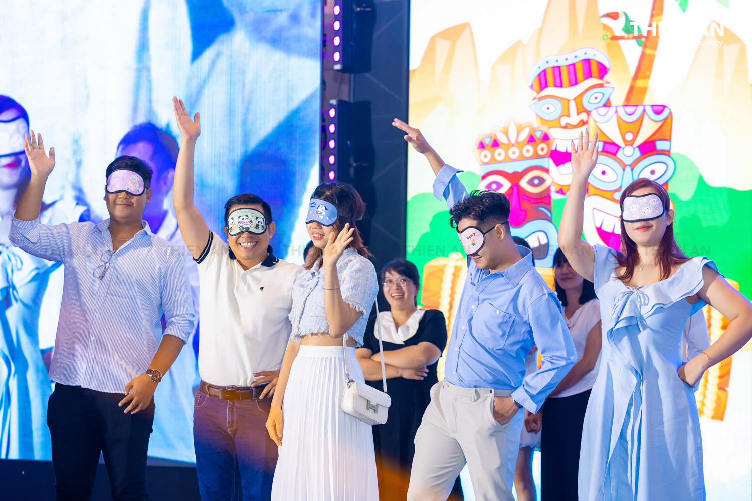 COMPANY TRIP ÁNH HỒNG FOOD GALA NIGHT: EM XINH SAY HI - ANH TRAI SAY FLY