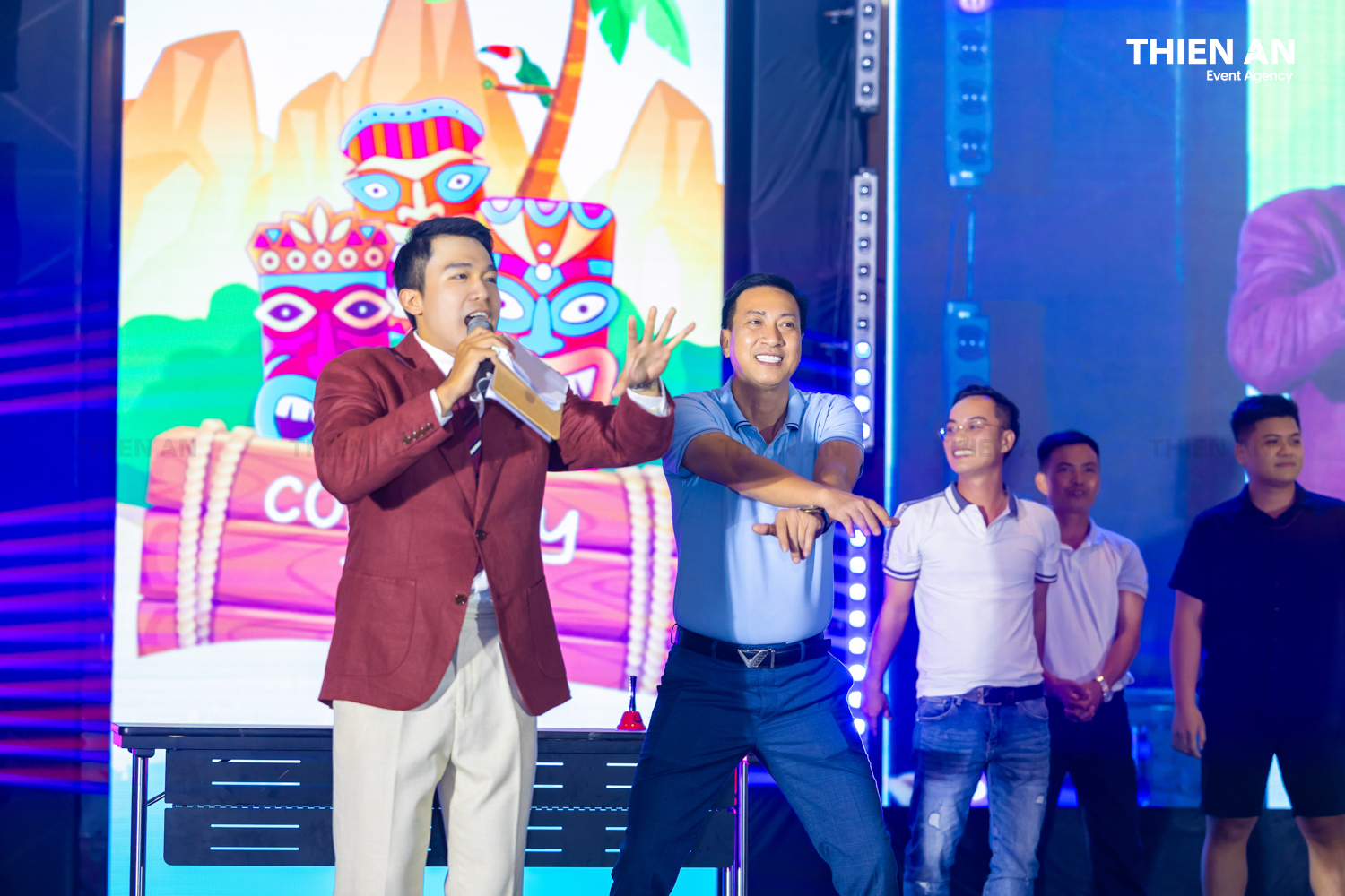 COMPANY TRIP ÁNH HỒNG FOOD GALA NIGHT: EM XINH SAY HI - ANH TRAI SAY FLY