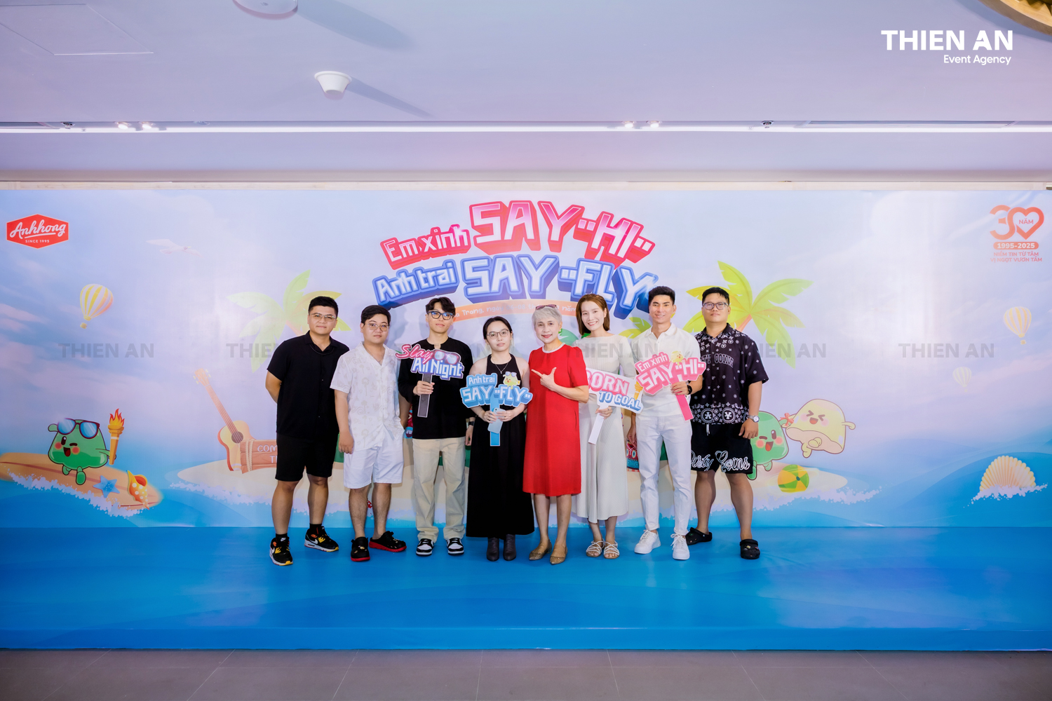 COMPANY TRIP ÁNH HỒNG FOOD GALA NIGHT: EM XINH SAY HI - ANH TRAI SAY FLY