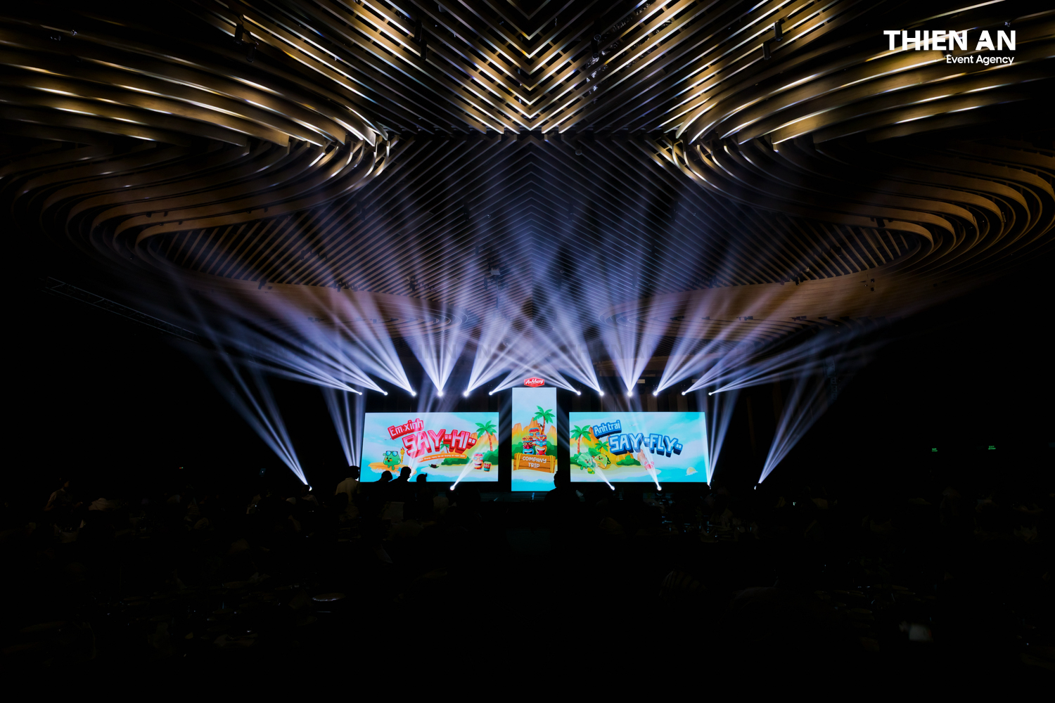 COMPANY TRIP ÁNH HỒNG FOOD GALA NIGHT: EM XINH SAY HI - ANH TRAI SAY FLY