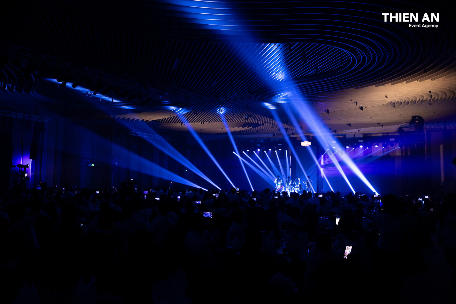 COMPANY TRIP ÁNH HỒNG FOOD GALA NIGHT: EM XINH SAY HI - ANH TRAI SAY FLY