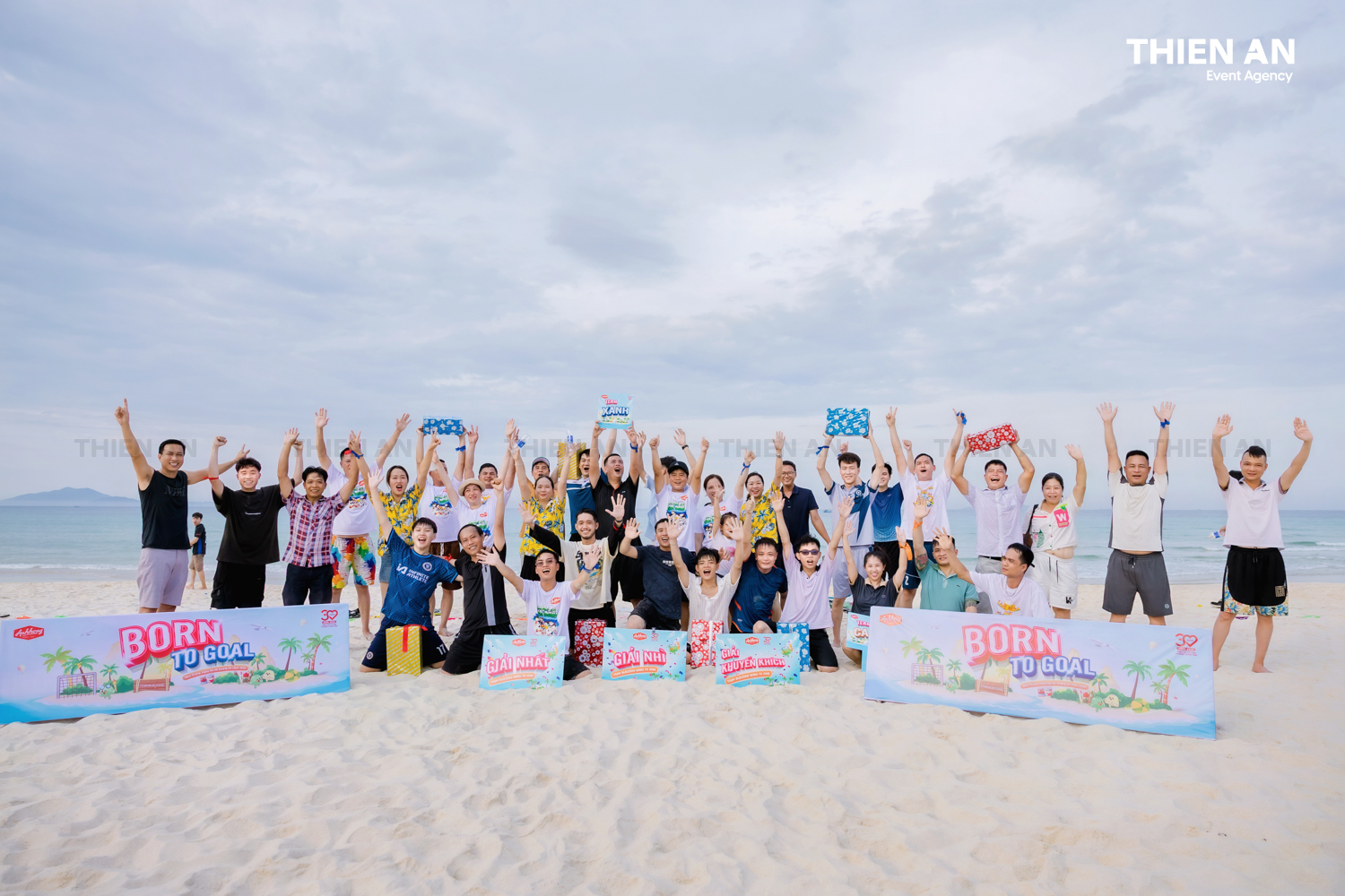 ÁNH HỒNG FOOD COMPANY TRIP - TEAMBUILDING: BORN TO GOAL