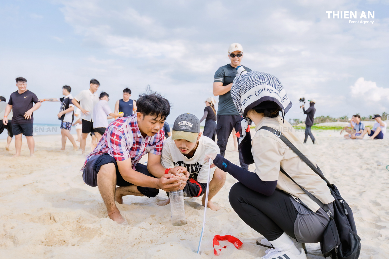 ÁNH HỒNG FOOD COMPANY TRIP - TEAMBUILDING: BORN TO GOAL