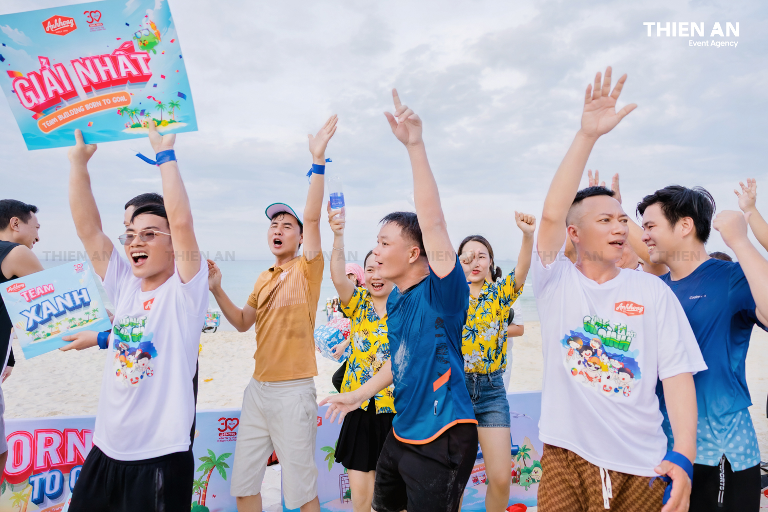 ÁNH HỒNG FOOD COMPANY TRIP - TEAMBUILDING: BORN TO GOAL