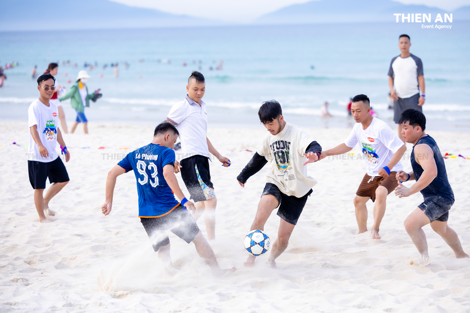 ÁNH HỒNG FOOD COMPANY TRIP - TEAMBUILDING: BORN TO GOAL