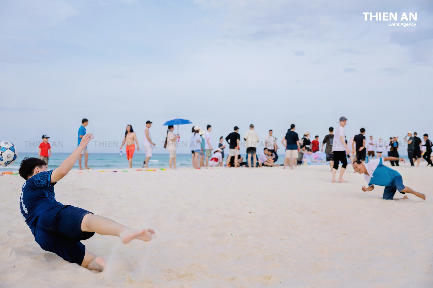 ÁNH HỒNG FOOD COMPANY TRIP - TEAMBUILDING: BORN TO GOAL