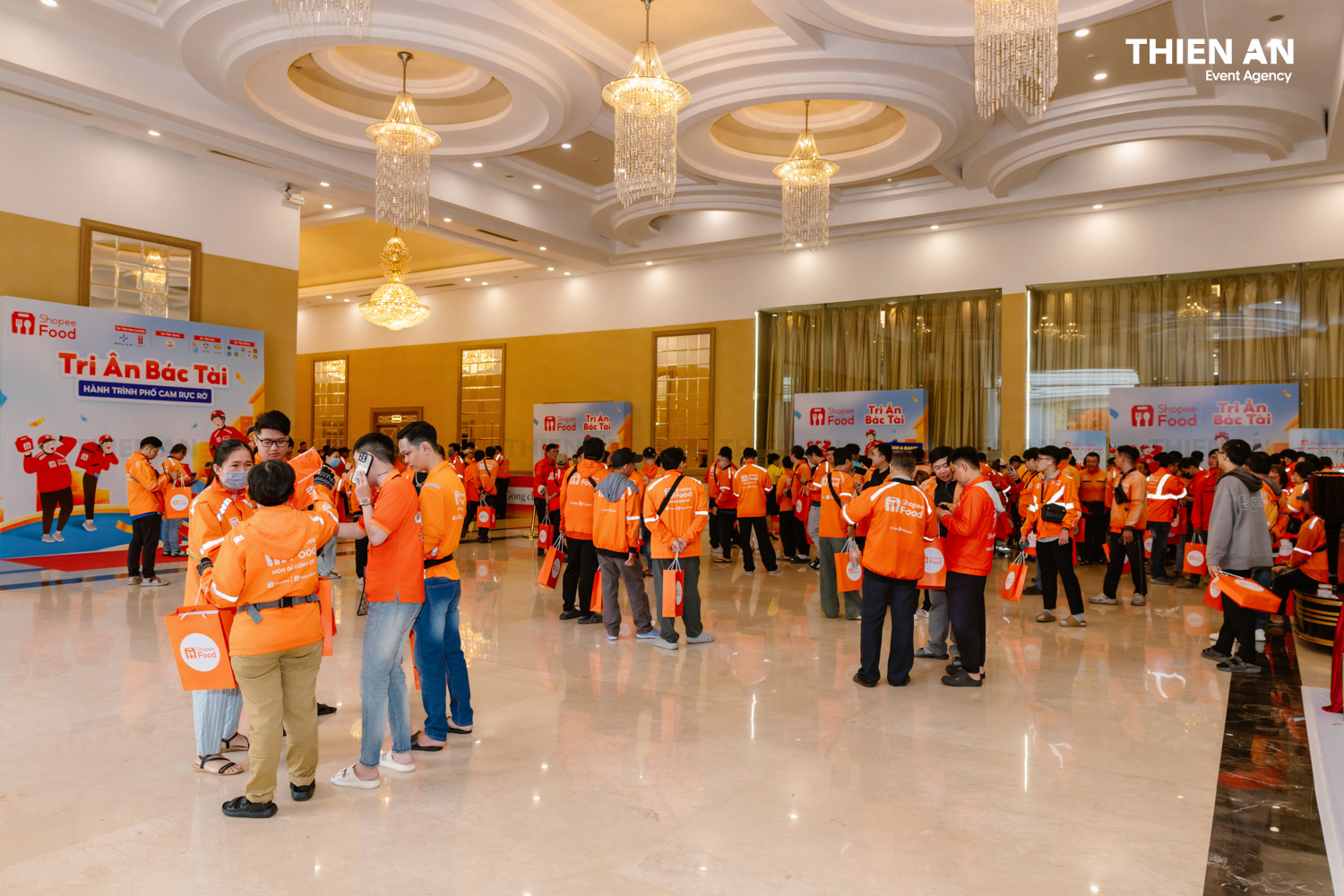 ShopeeFood Tri Ân Bác Tài -  Hành Trình Phố Cam Rực Rỡ