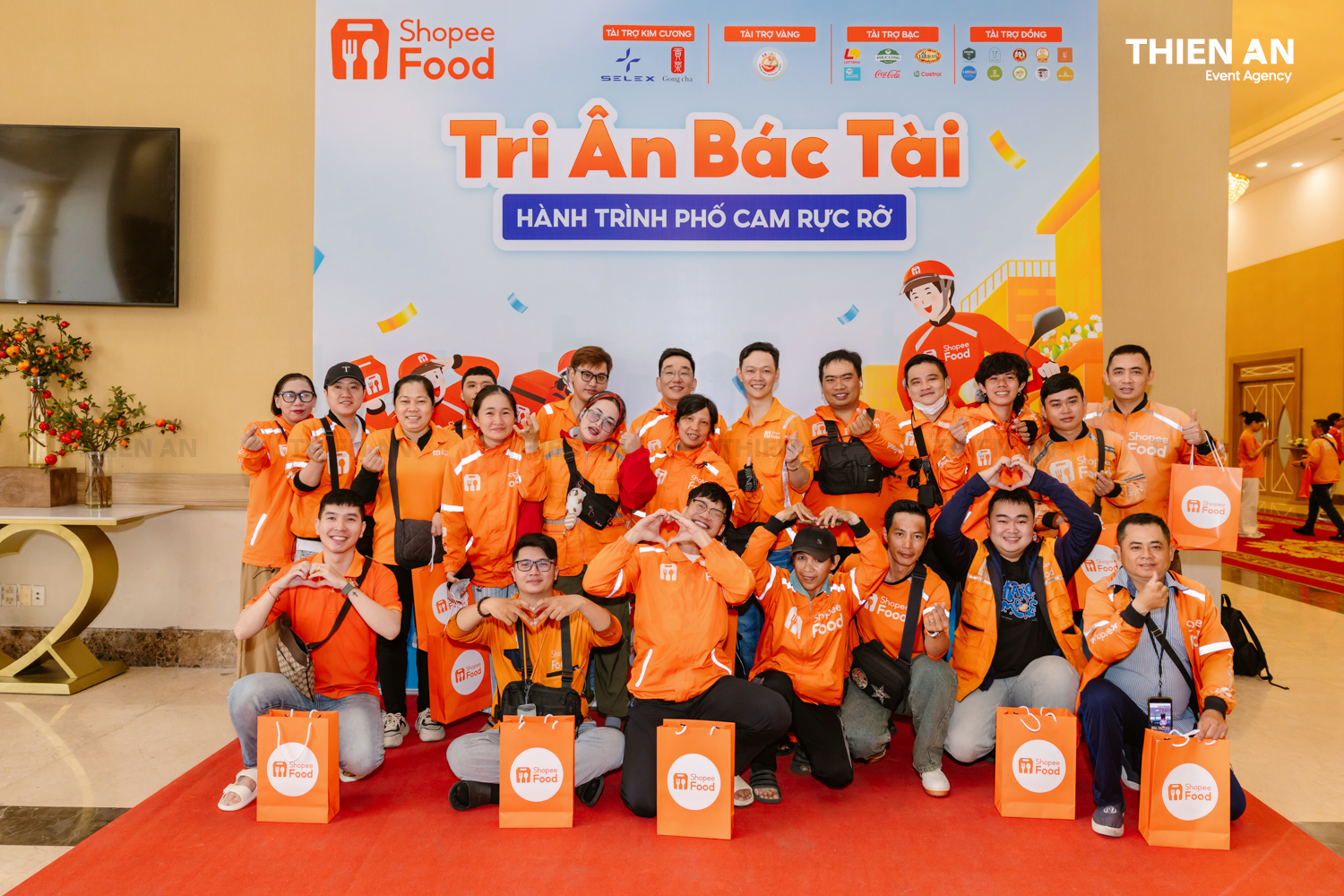 ShopeeFood Tri Ân Bác Tài -  Hành Trình Phố Cam Rực Rỡ