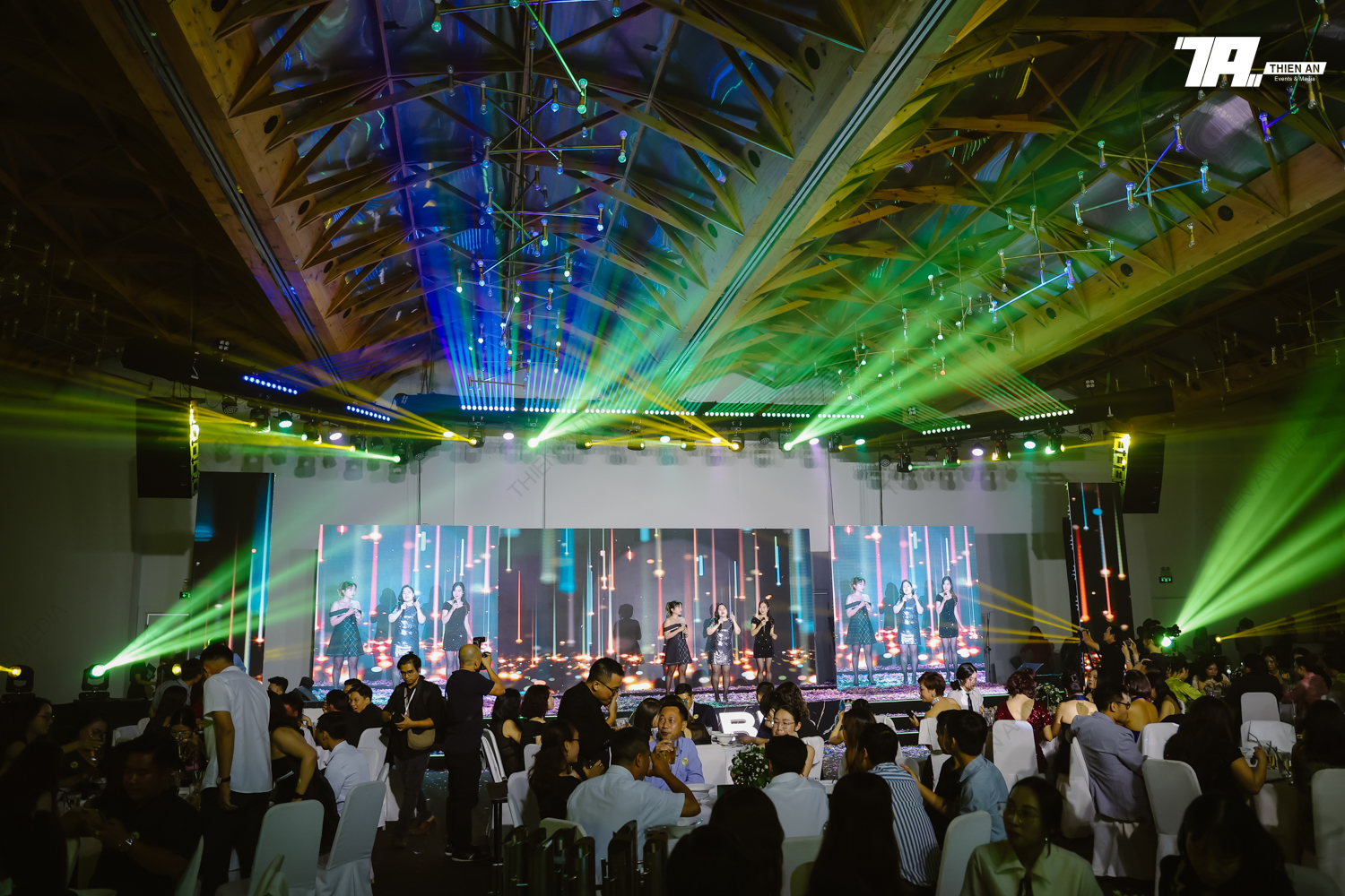 YEAR END PARTY CBRE VIET NAM THE TRIUMPH - THE CHAMPION LEGACY