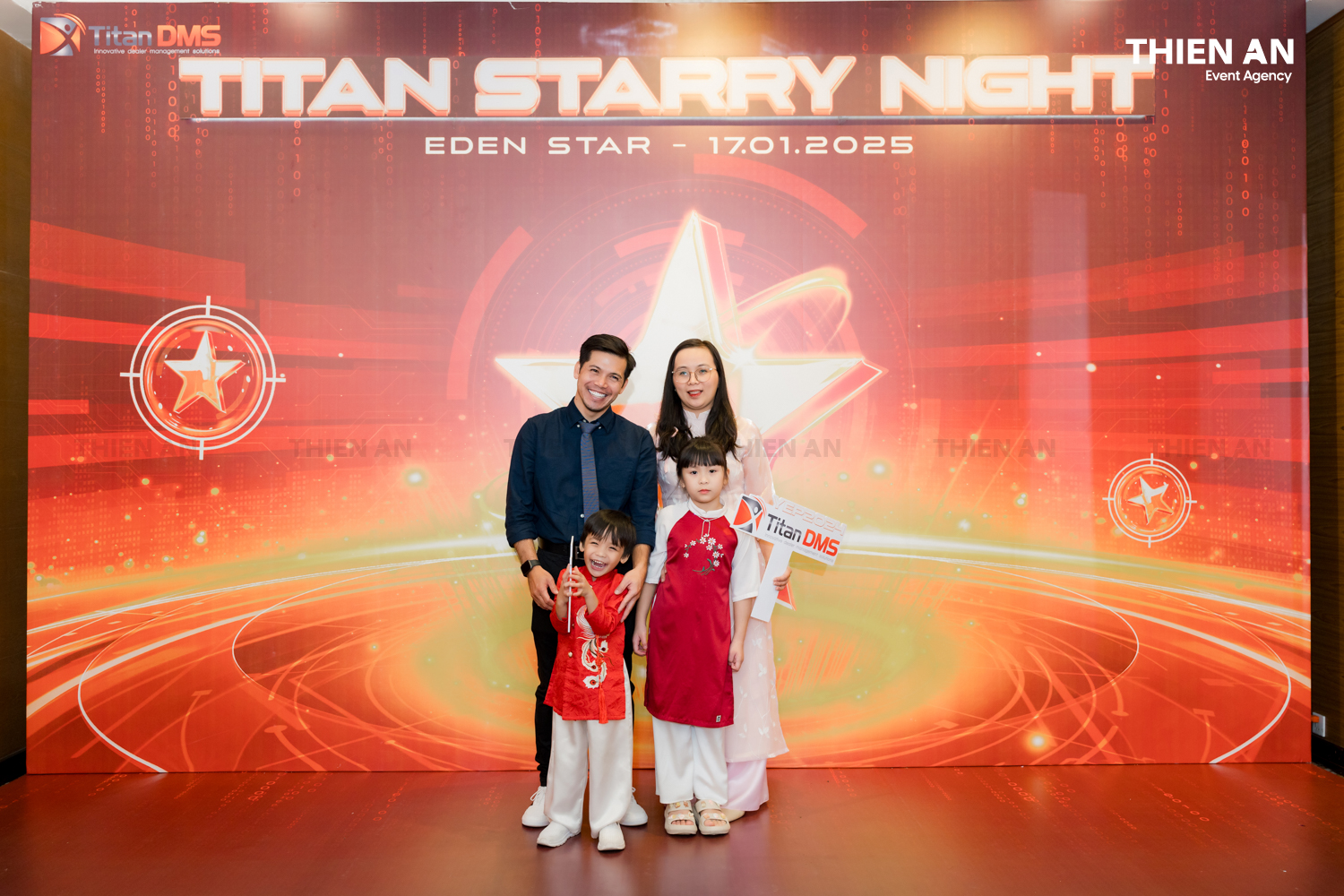 TITAN STARRY NIGHT - TITAN DMS YEP 2024