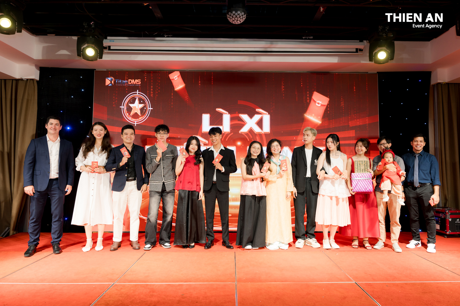 TITAN STARRY NIGHT - TITAN DMS YEP 2024