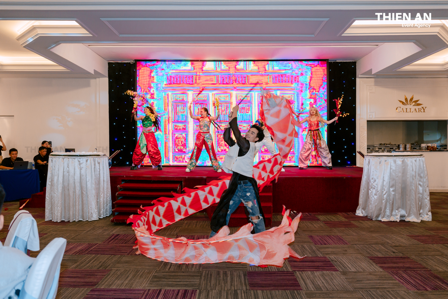 Titan DMS YEP2025 - Tết Slay