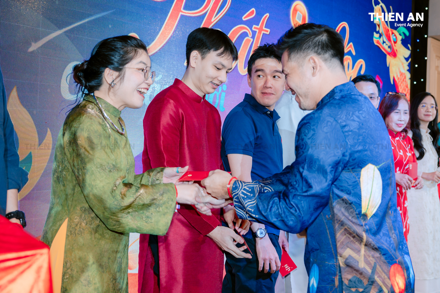 Titan DMS YEP2025 - Tết Slay