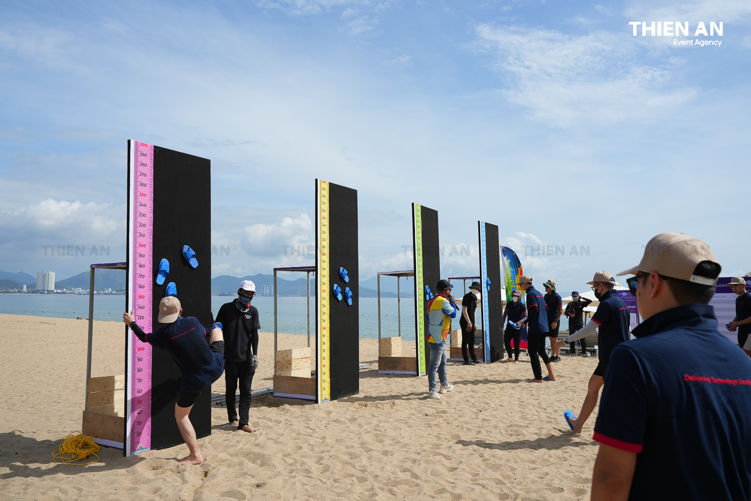 Kỷ Niệm 6 Năm Binance - Building Together