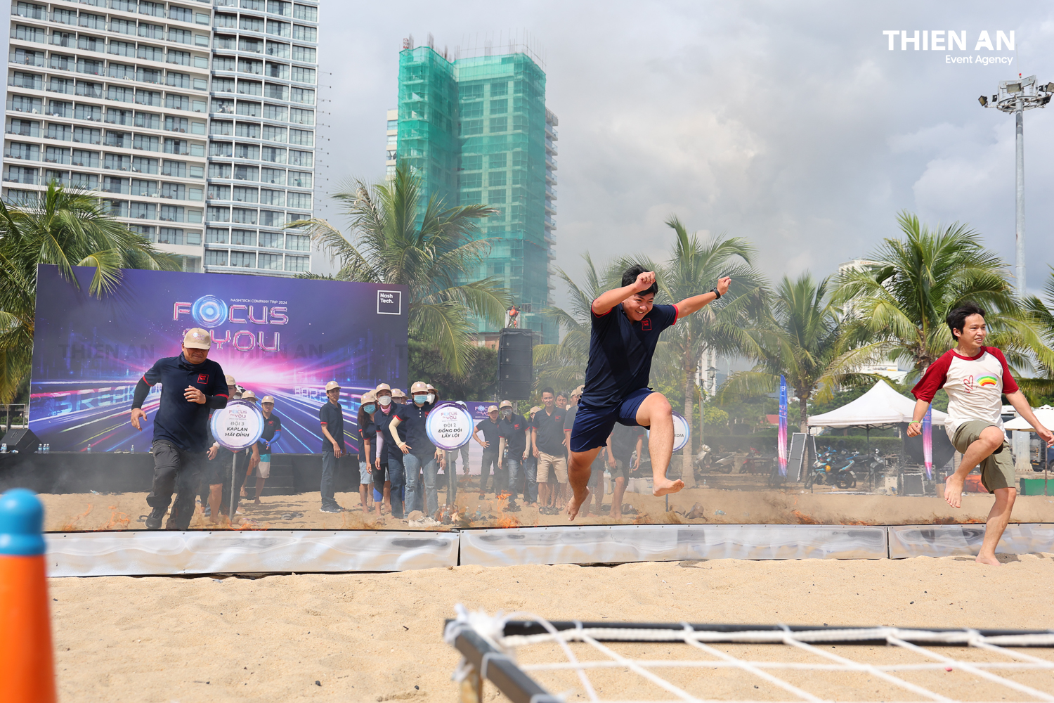 Kỷ Niệm 6 Năm Binance - Building Together