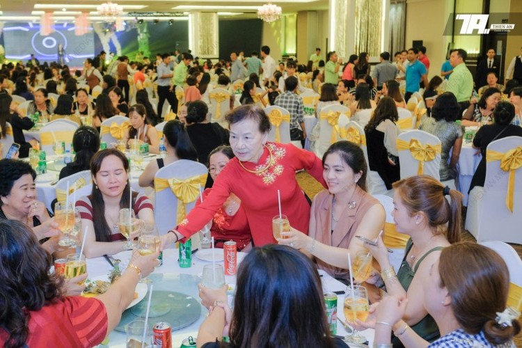 Team Building - Ngày Hội Nữ Doanh Nhân VFC