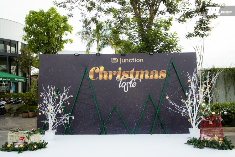 iDJunction - Giáng Sinh An Lành Ngập Tràn Yêu Thương