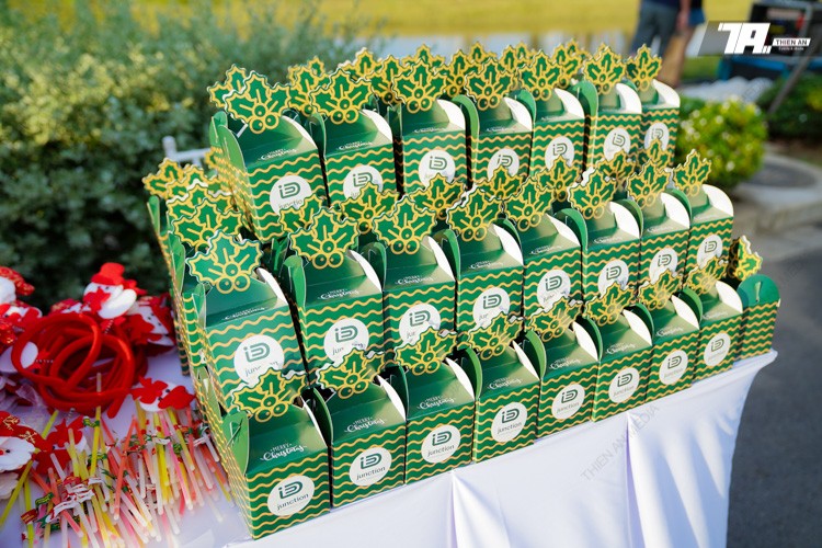 iDJunction - Giáng Sinh An Lành Ngập Tràn Yêu Thương